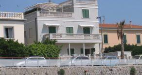 Ferienwohnung Barbara, 10 m. von Meer u. Sandstrand – San Vincenzo, Livorno