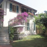 Ferienwohnung Alessandro, Garten und 200 m. von Sandstrand – Castiglioncello, Livorno